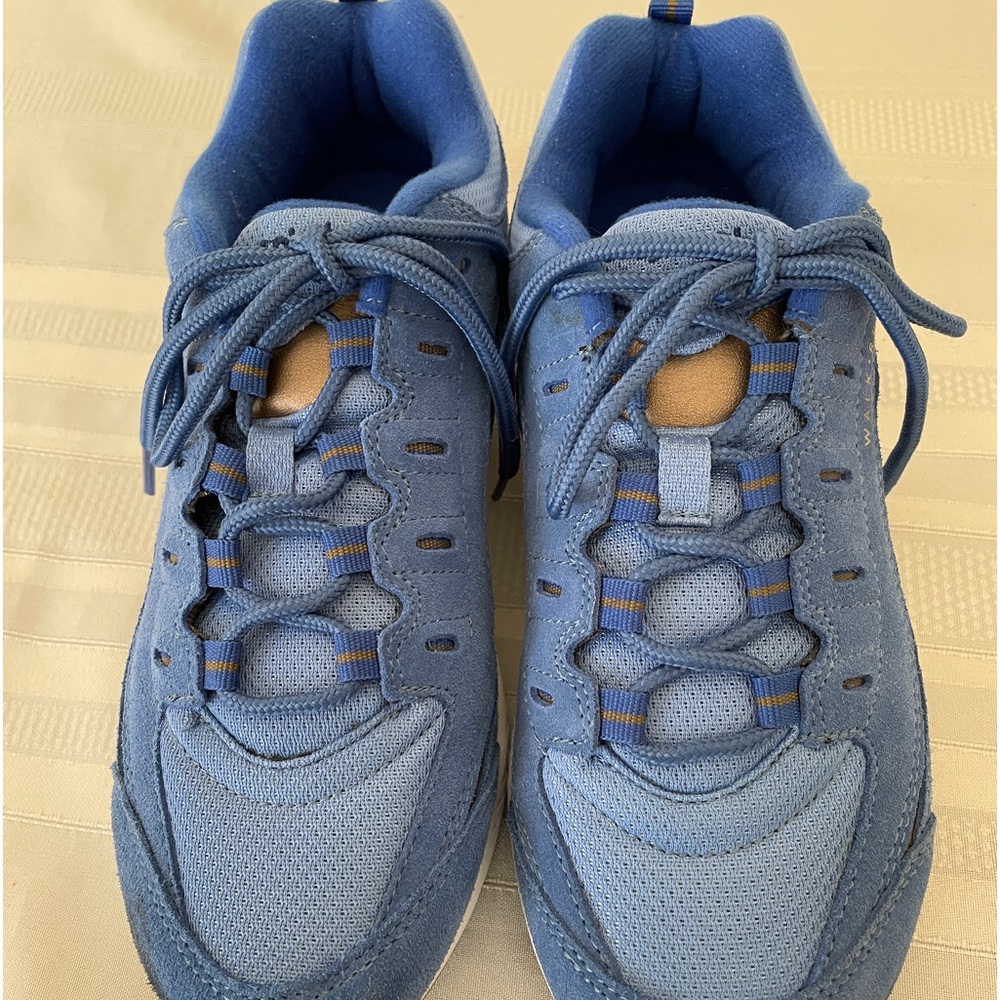 Easy Spirits Blue Walking Shoes 7 Medium